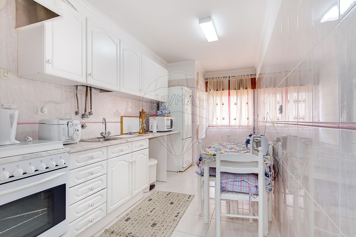 Apartamento T3 à venda em Loures