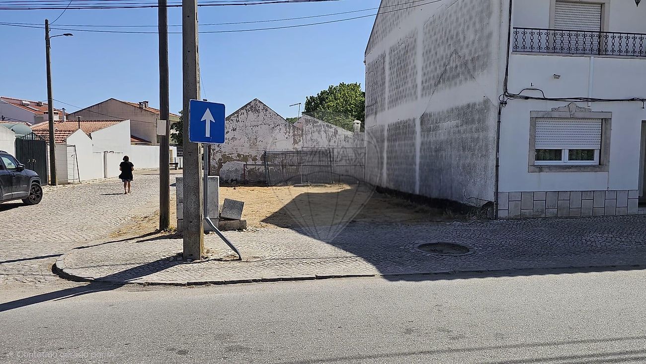 Moradia T2 à venda em Santo António da Charneca, Barreiro — foto 9