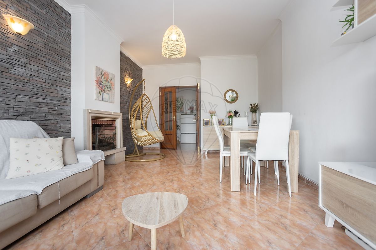 Apartamento - Alhos Vedros, Moita, Setúbal