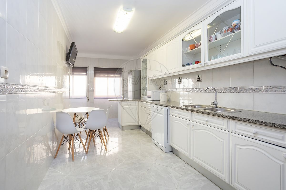 Apartamento T3 à venda em Moita