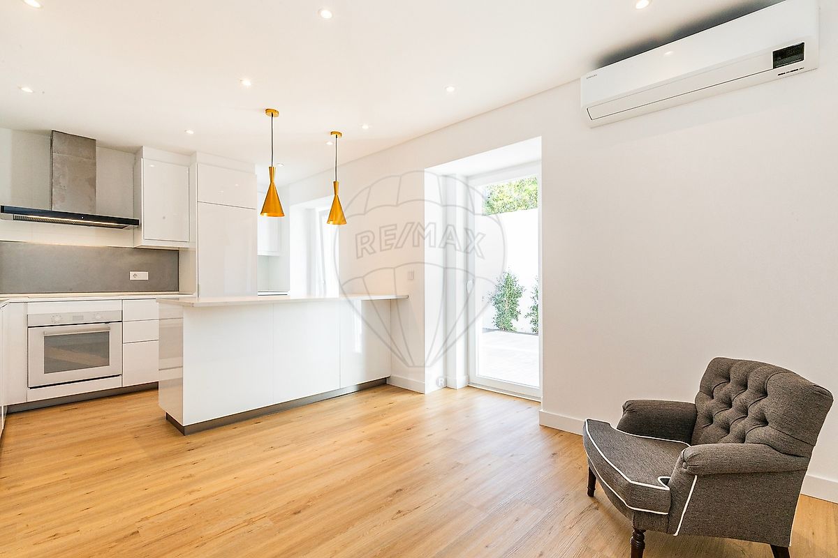 Moradia T4 à venda em Lisboa