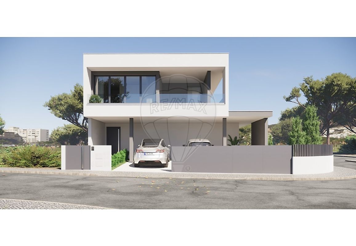 Land for sale in Cascais, Portugal — €370,000
