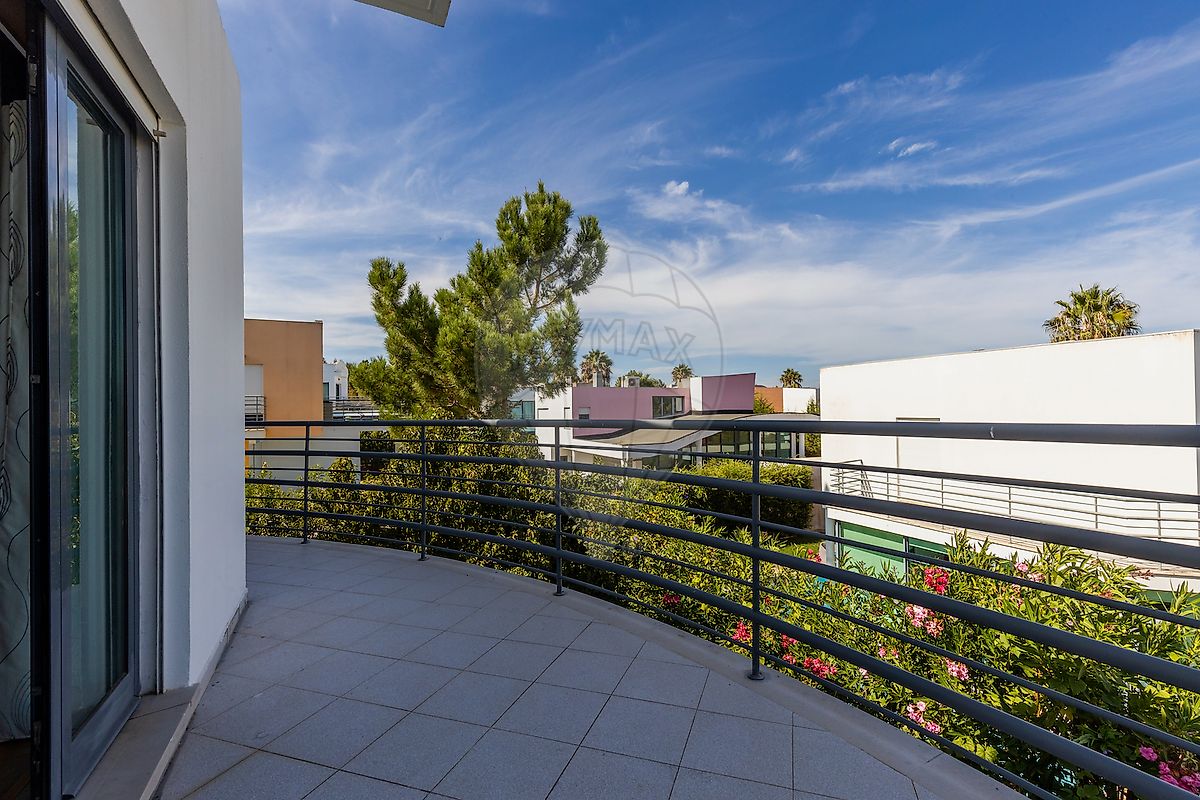 listing 123751599-8 picture-0