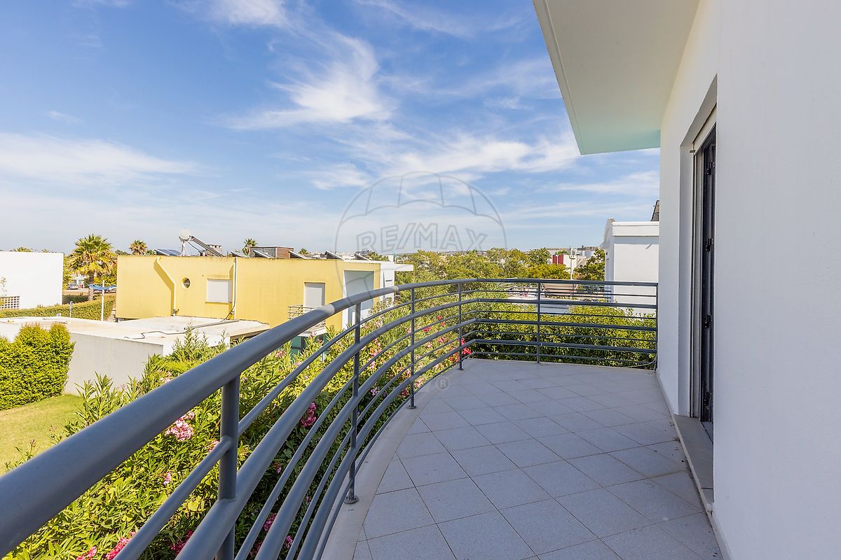 listing 123751599-8 picture-0