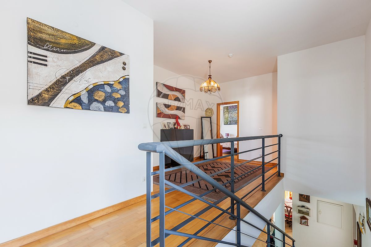 listing 123751599-8 picture-0