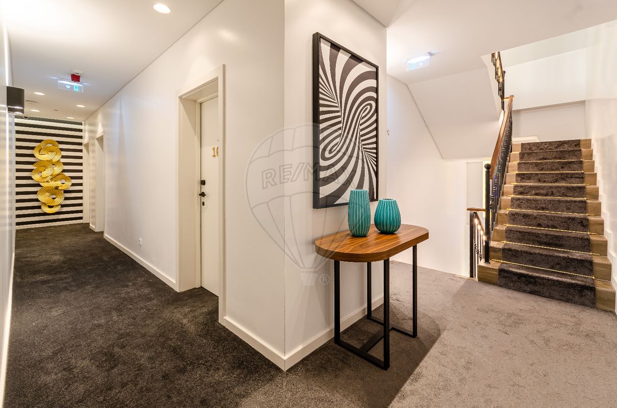 listing 123751149-208 picture-0