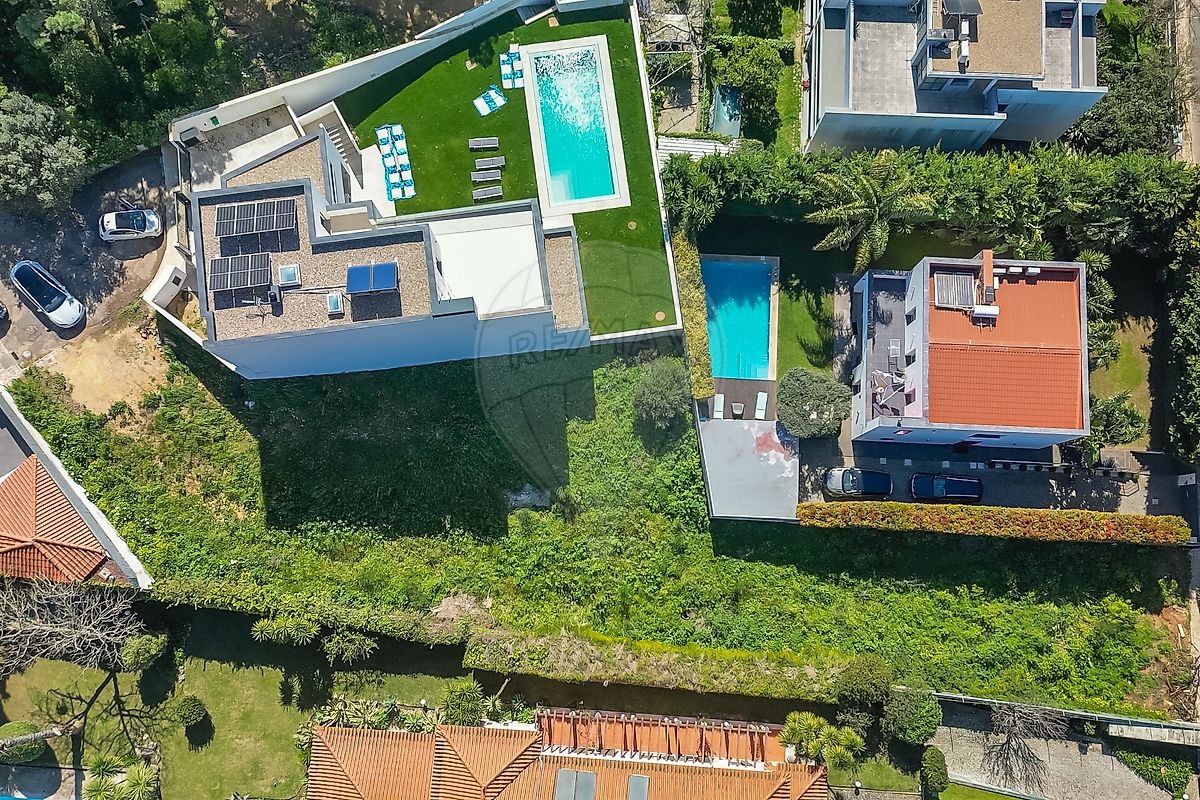 Land for sale in Cascais, Portugal — €690,000