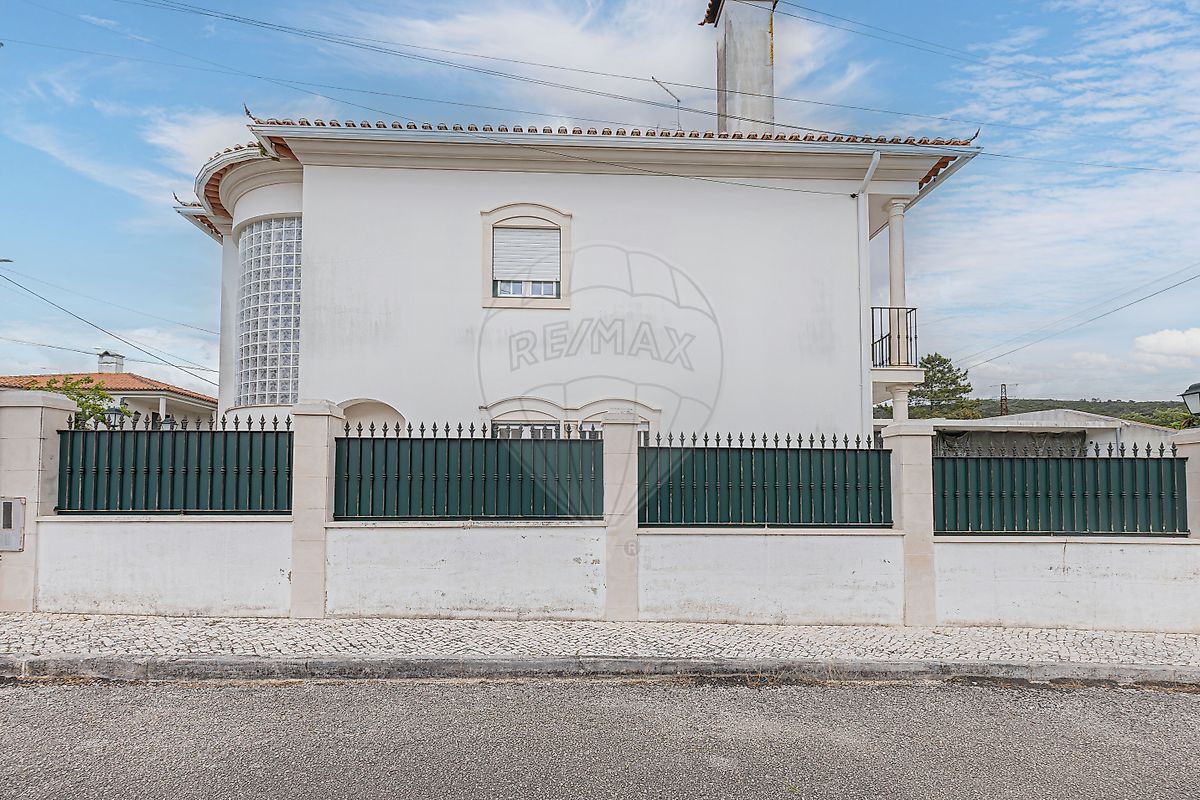 listing 123751480-6 picture-0