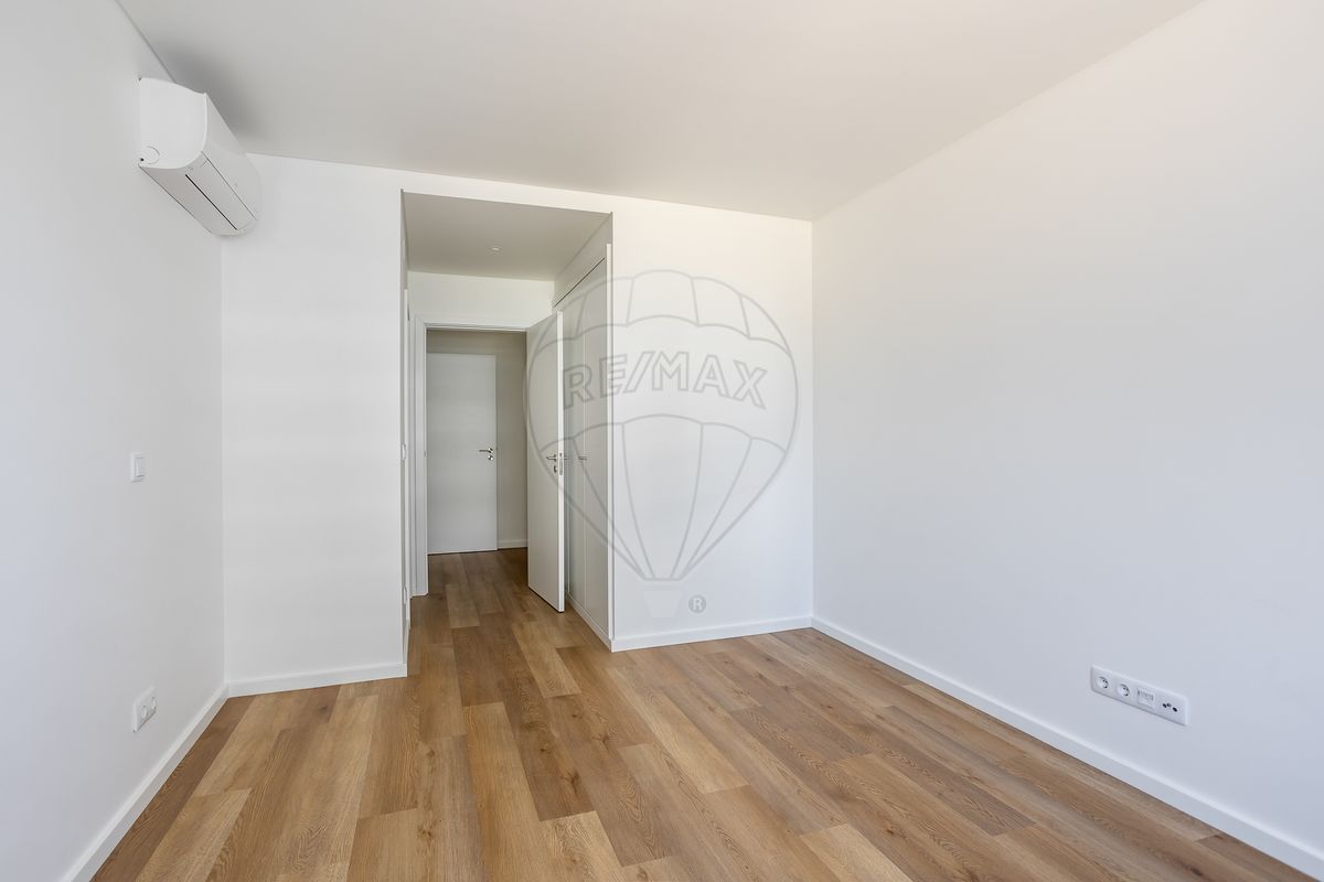 listing 123751579-24 picture-0