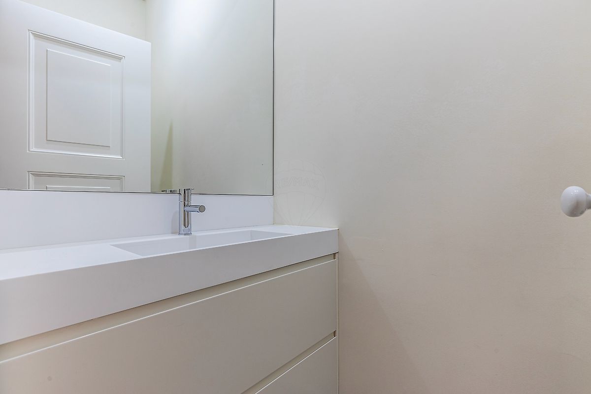 listing 123751149-215 picture-0