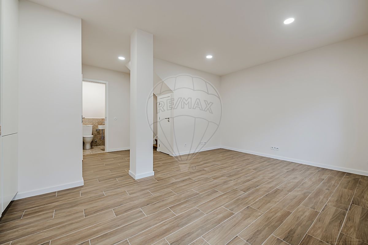 listing 123751480-7 picture-0