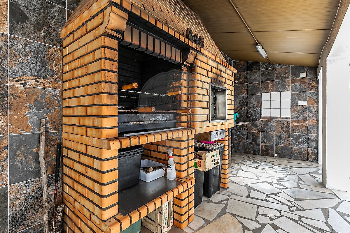 listing 123751463-19 picture-0