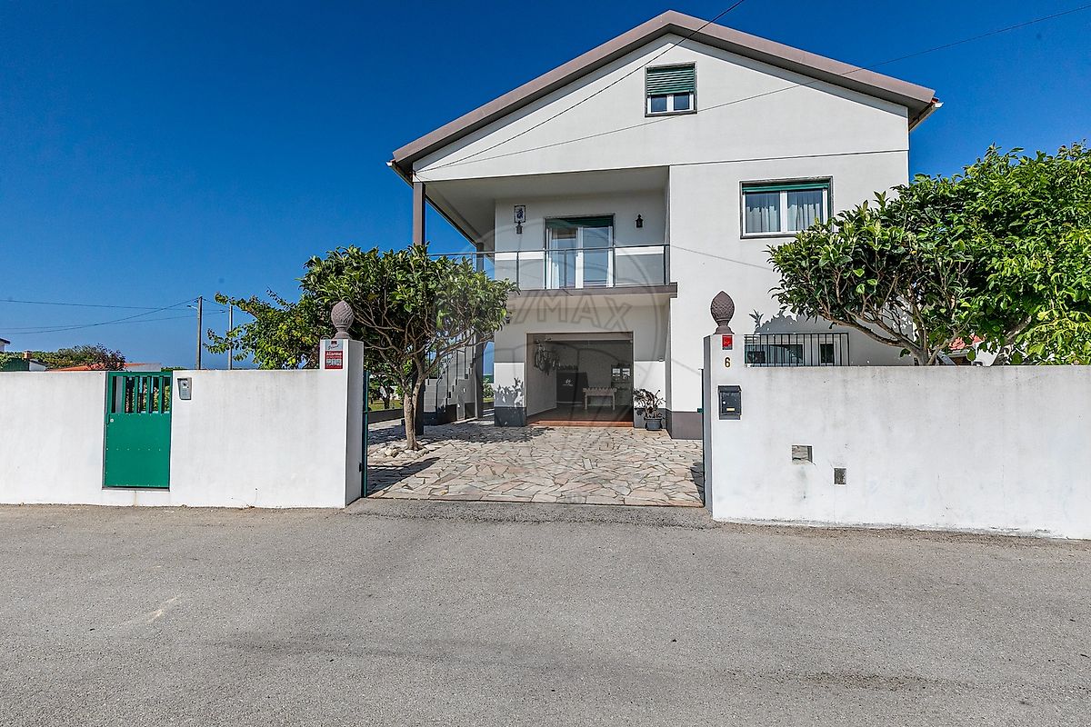 listing 123751463-19 picture-0