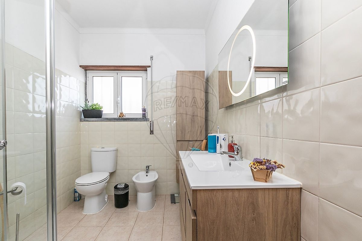 listing 123751463-19 picture-0