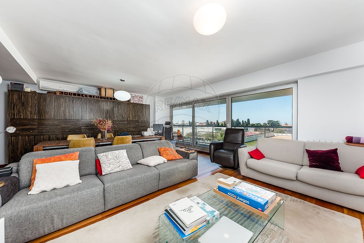 Apartamento T4 à venda em Oeiras