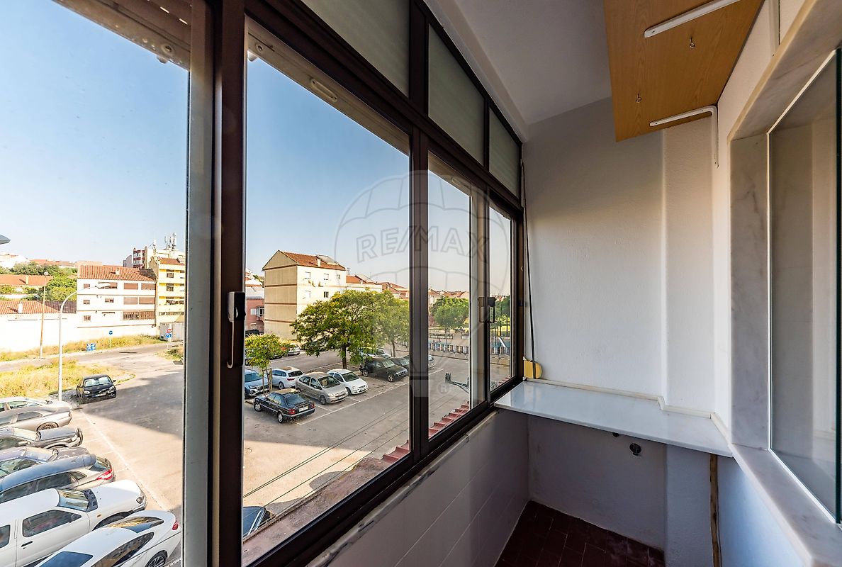 listing 123751689-3 picture-0