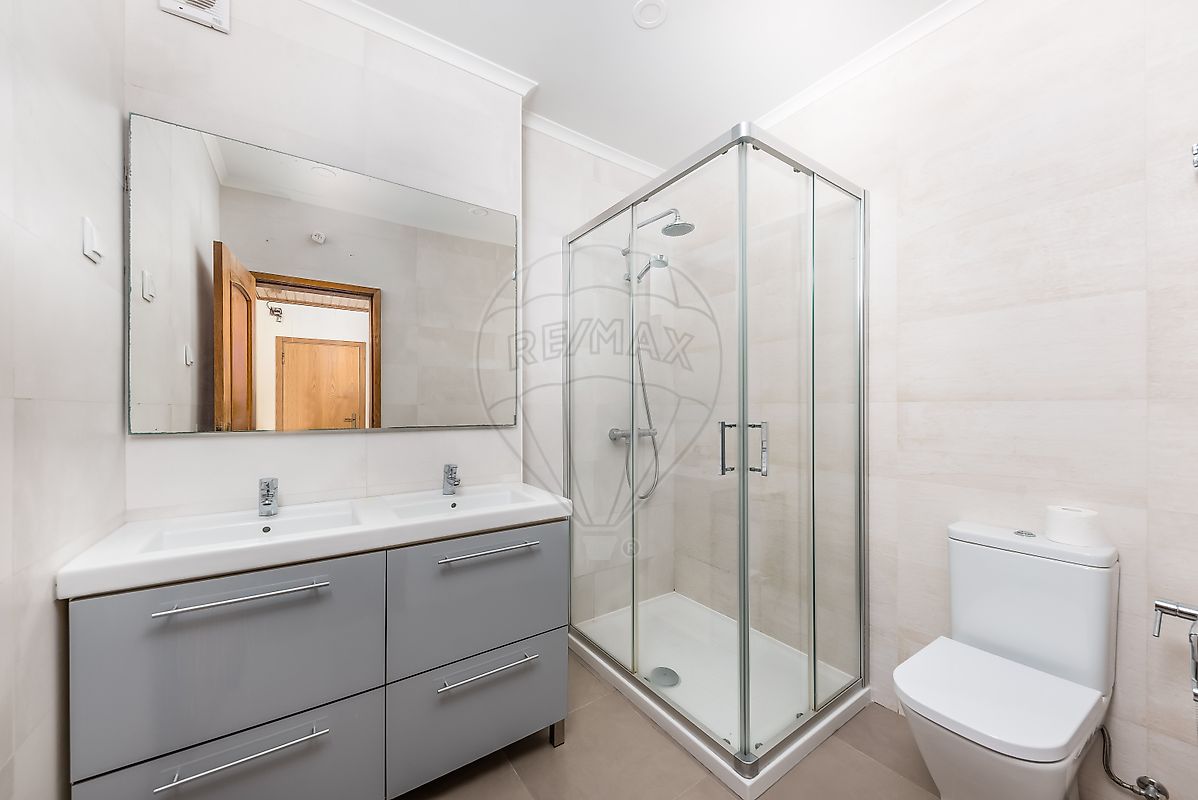 listing 123751689-3 picture-0