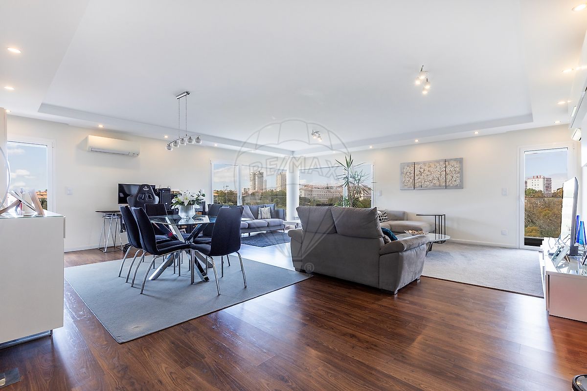 Apartamento T4 para venda