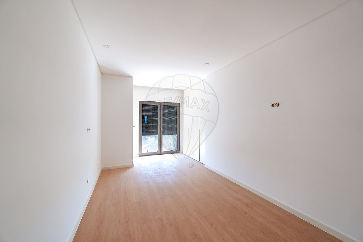 Apartamento T2 à venda em Covilhã e Canhoso, Covilhã — foto 13