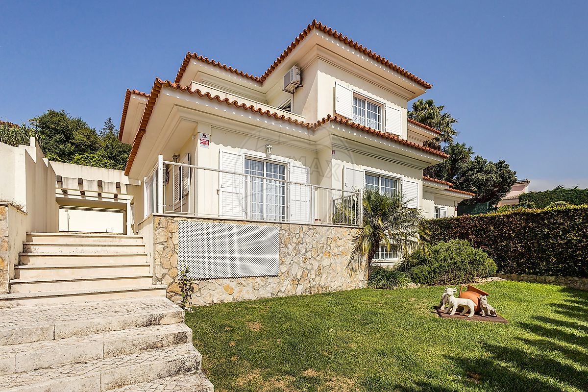 Moradia T4 à venda em Sintra