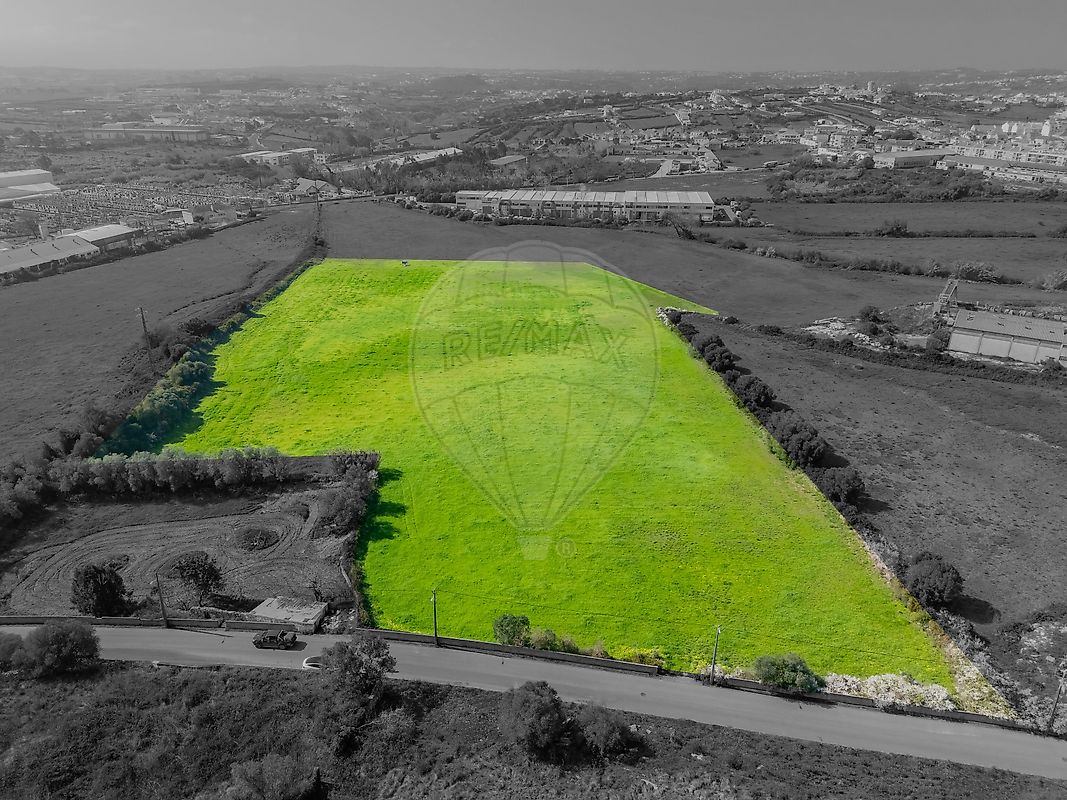 Terreno T1 à venda em Sintra