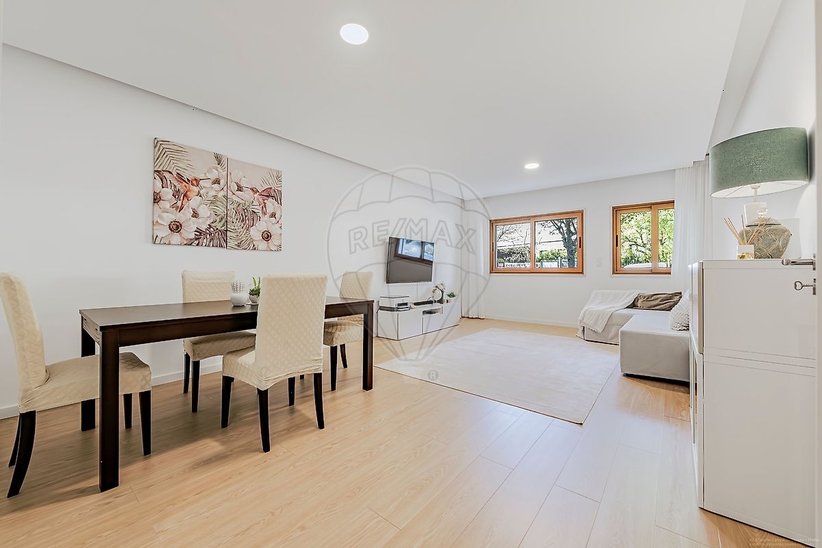 Apartamento T2 à venda em Amadora