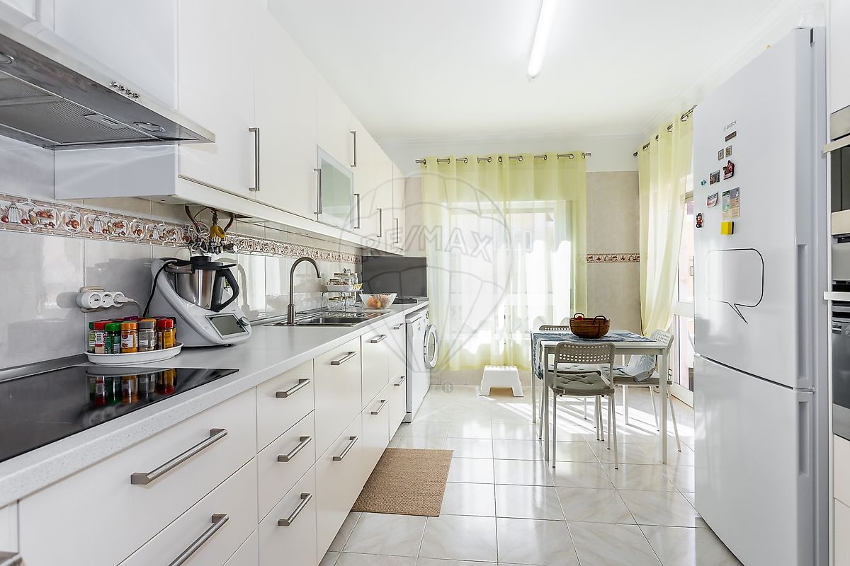 Apartamento T3 à venda em Sintra