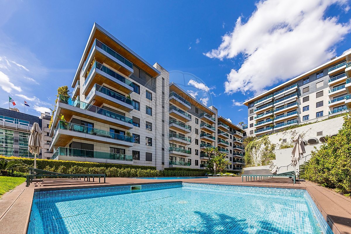 Apartamento T4 à venda em Lisboa