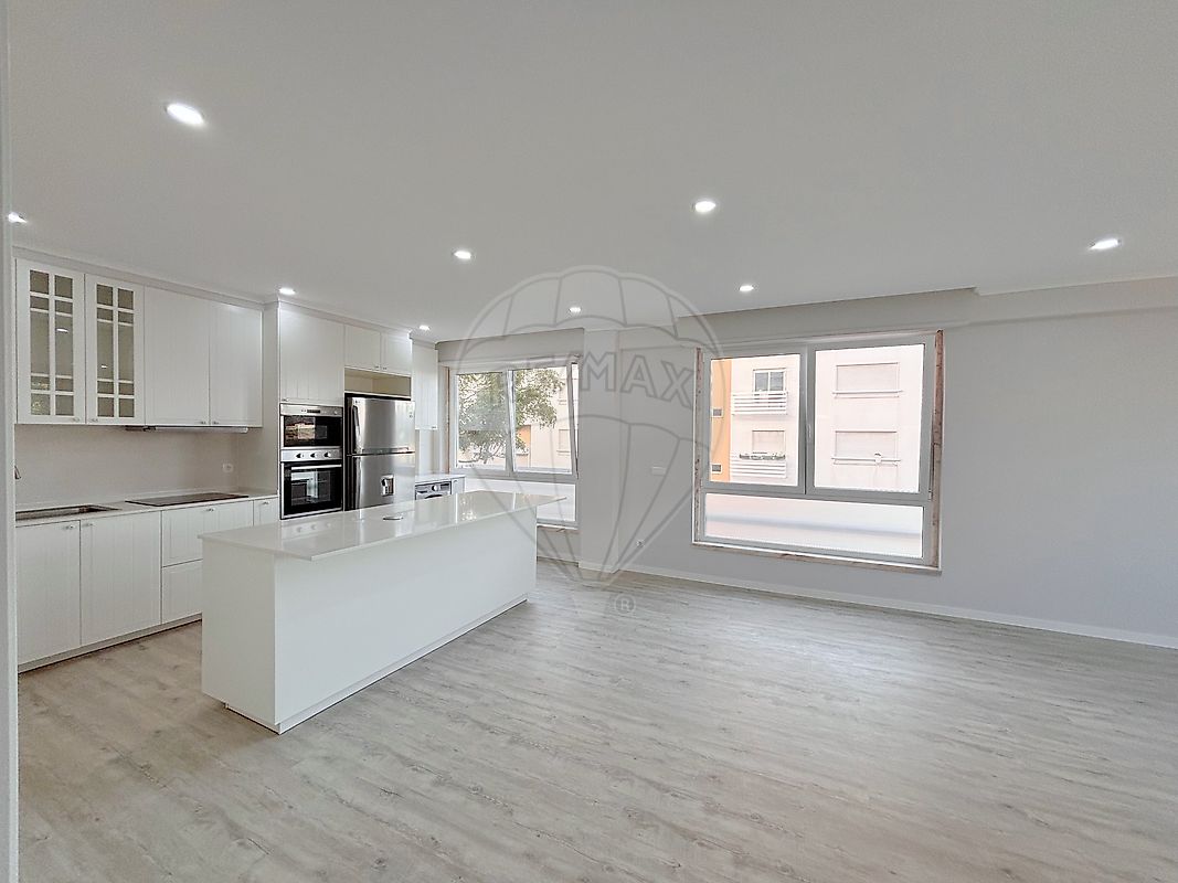 Apartamento - Sacavém e Prior Velho, Loures, Lisboa