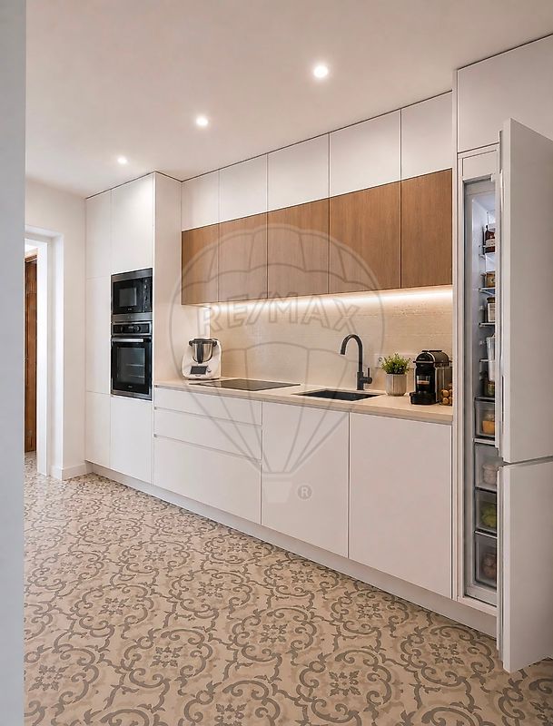 Apartamento T2 à venda em Almada