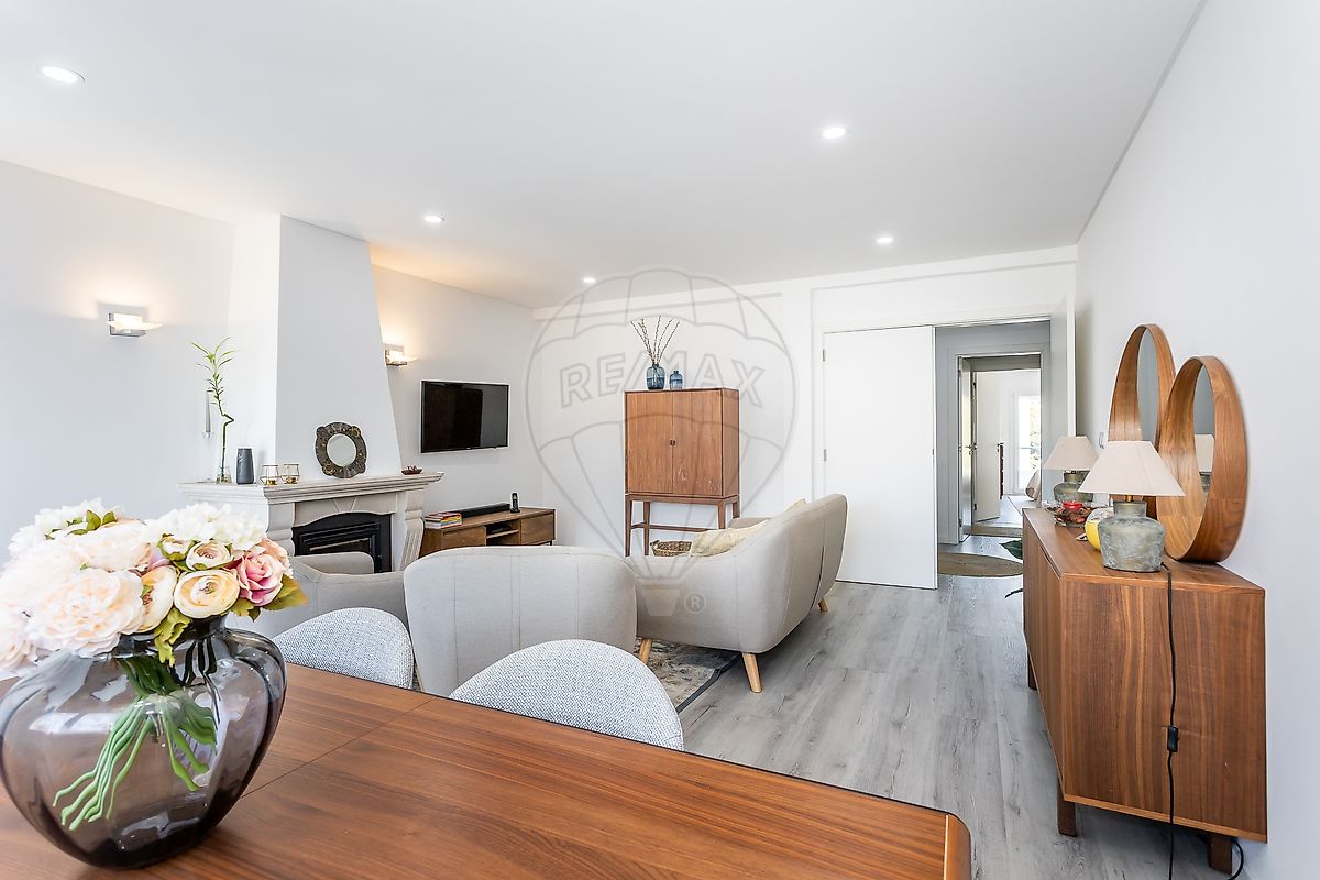Apartamento - Santa Iria de Azoia, São João da Talha e Bobadela, Loures, Lisboa