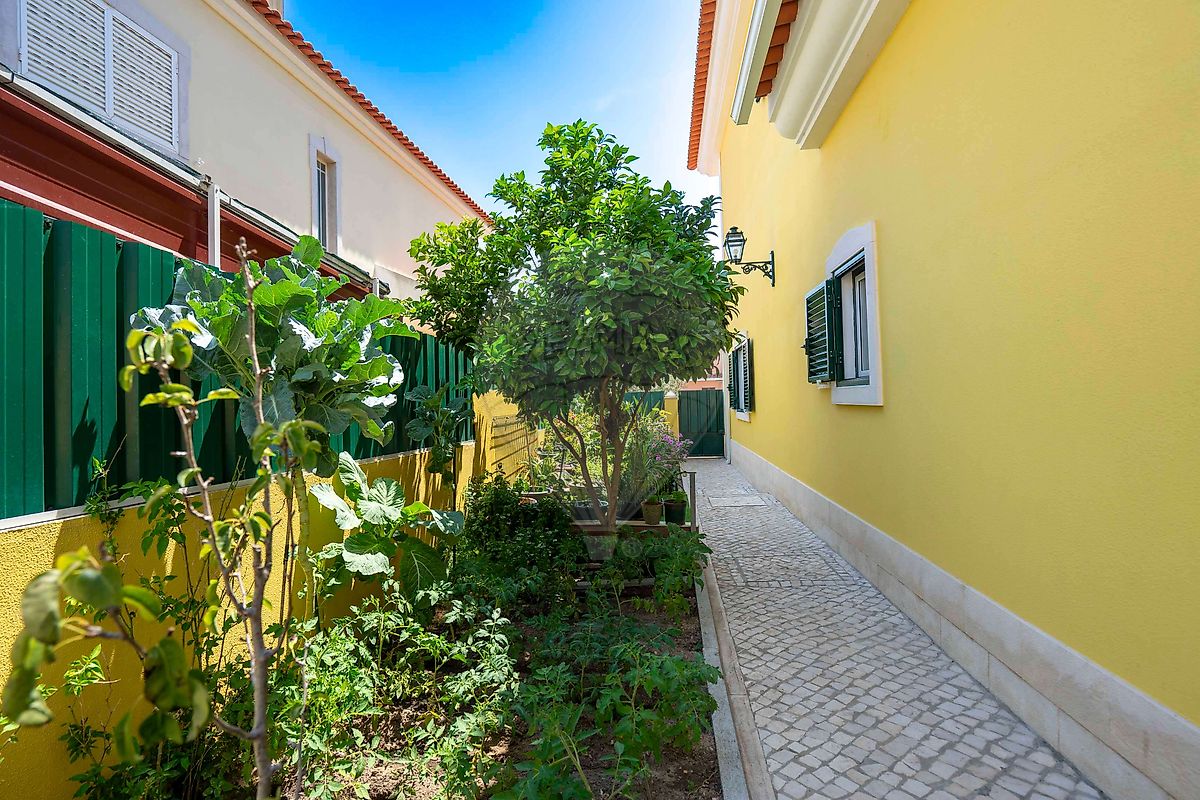 Moradia T5 à venda em Fernão Ferro, Seixal — foto 39
