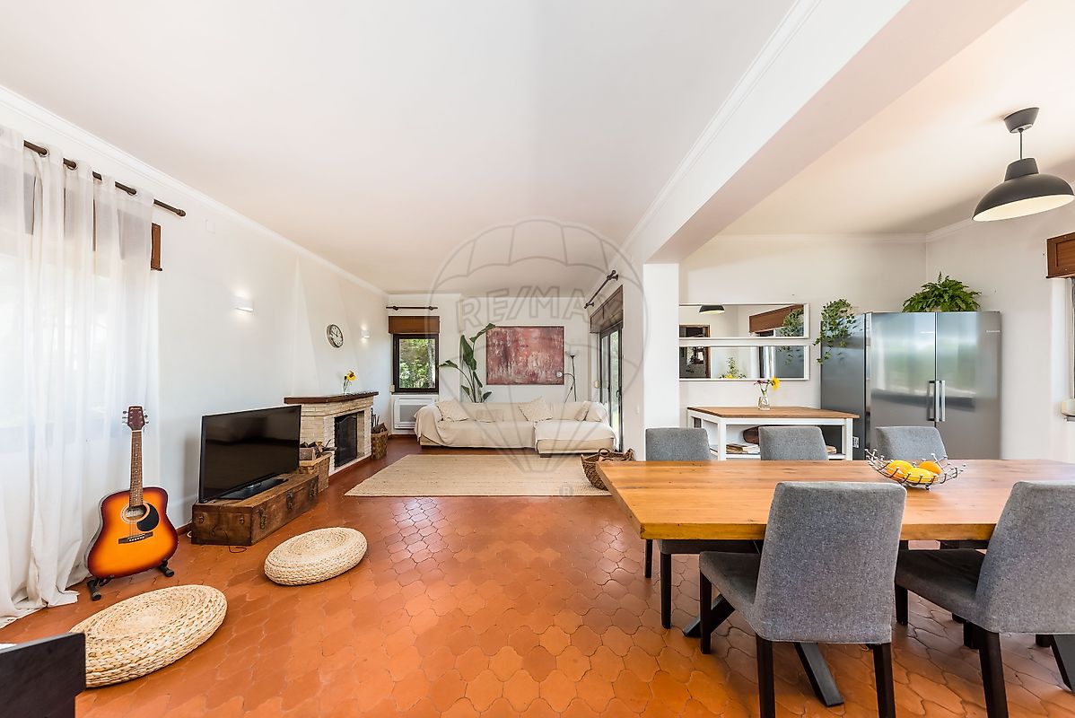 Apartamento T5 à venda em Sintra