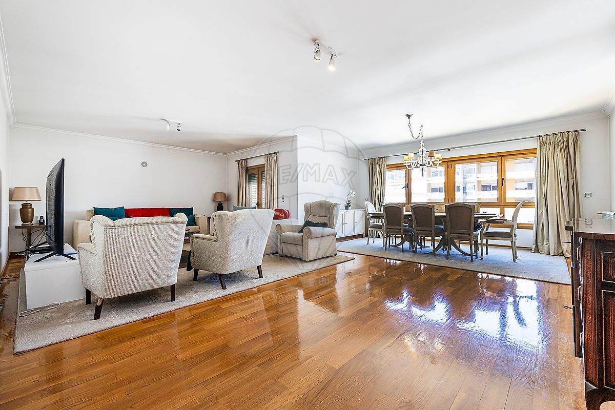 Apartamento T4 à venda em Lisboa