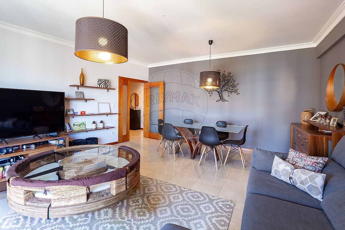 Apartamento T2 à venda em Odivelas