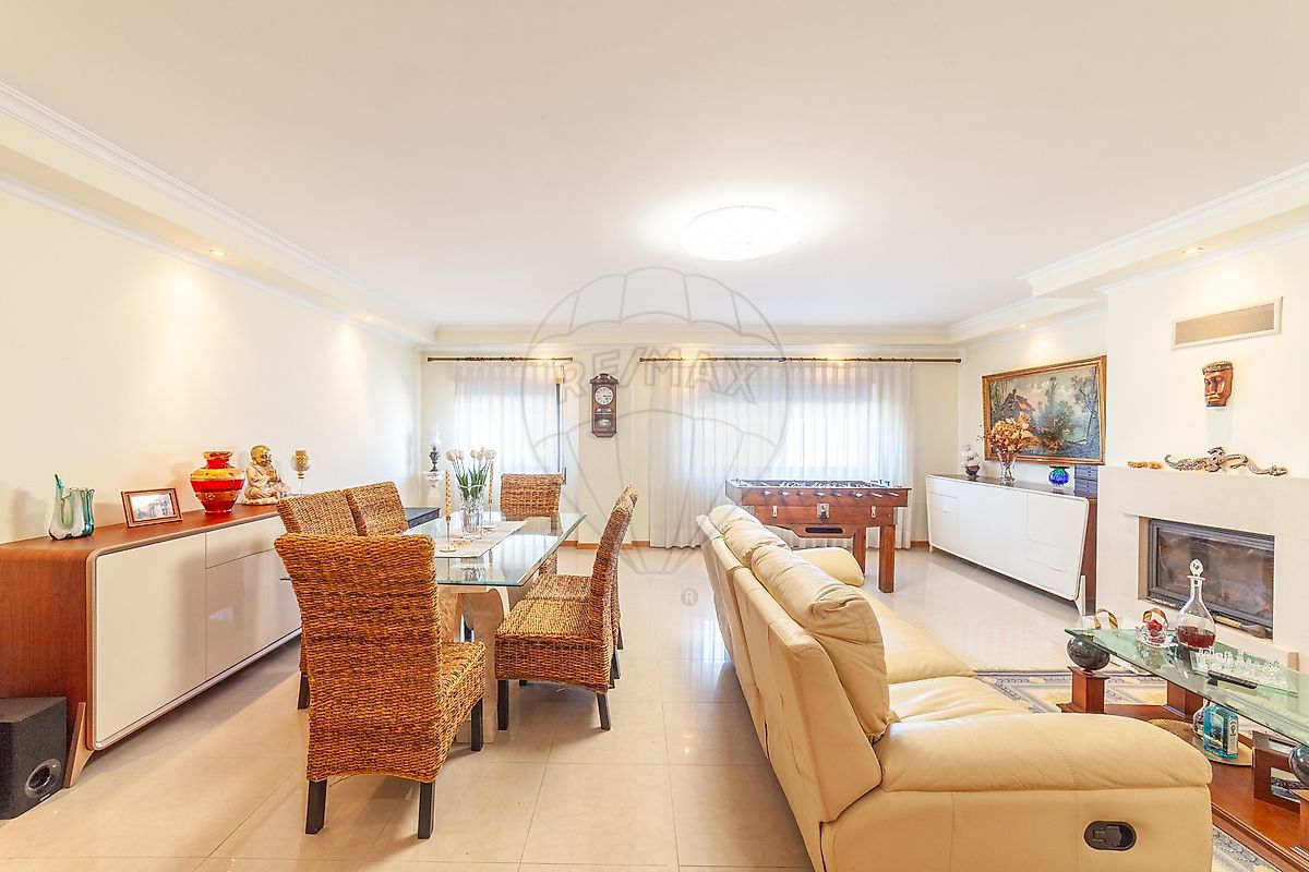 Apartamento - Fernão Ferro, Seixal, Setúbal