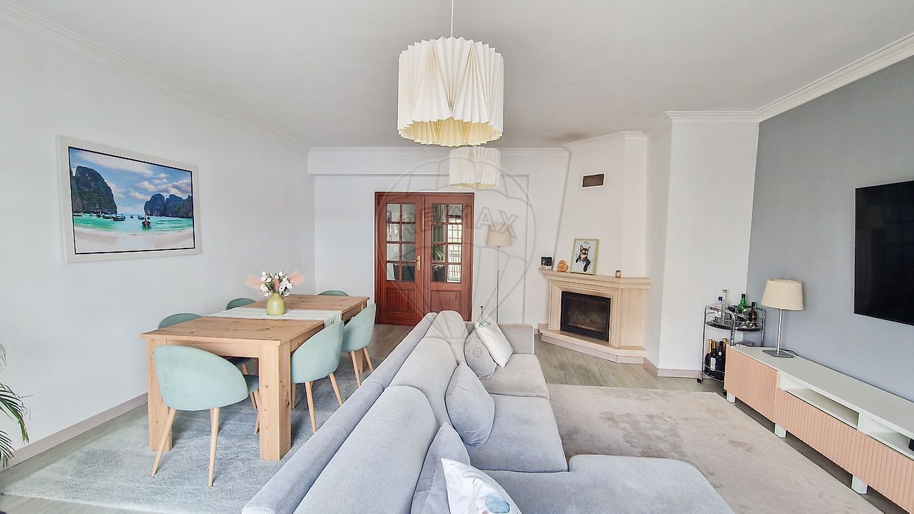 Apartamento T3 à venda em Montijo