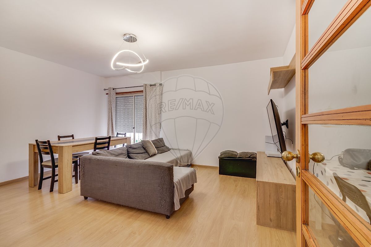 Apartamento T2 - Alfragide, Amadora, Lisboa