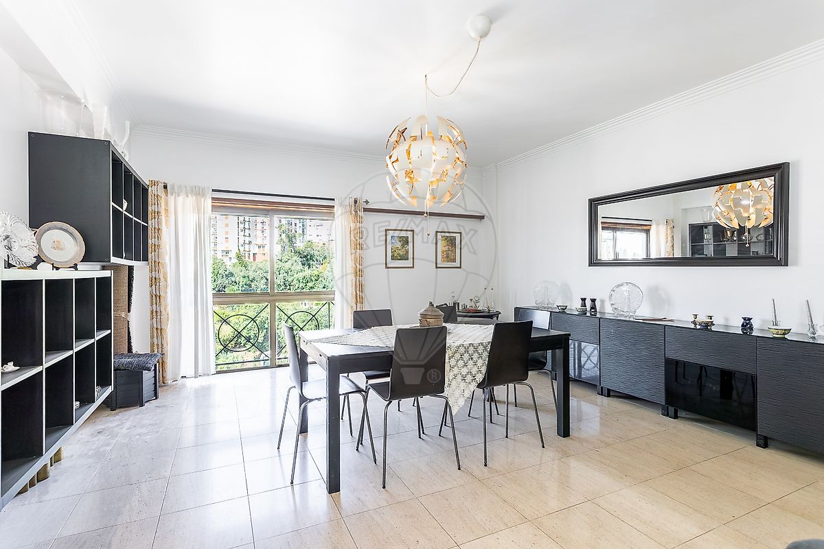 Apartamento T3 à venda em Sintra