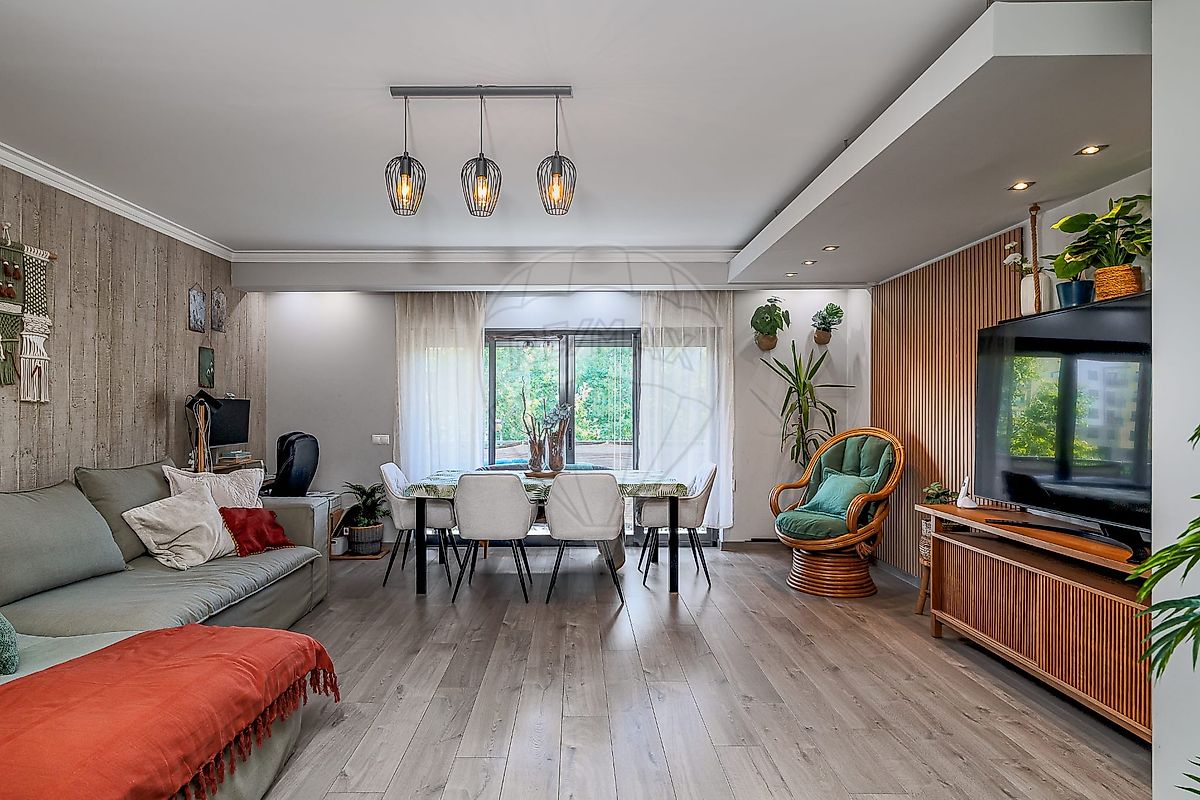Apartamento T3 à venda em Montijo