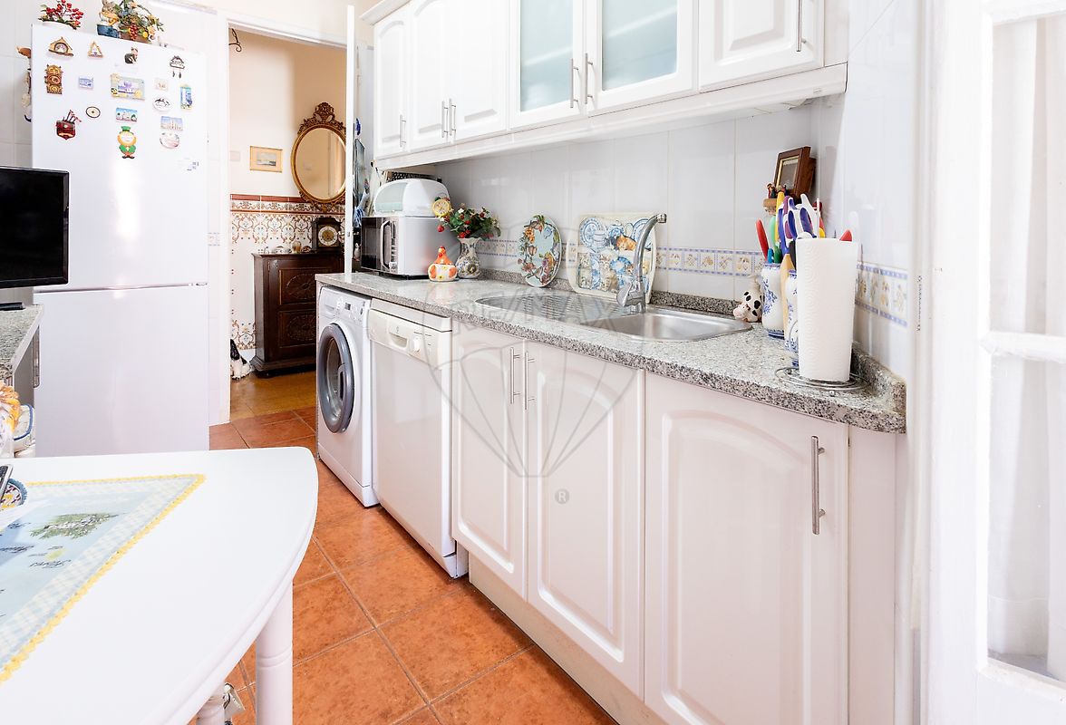 Apartamento T3 - Mina de Água, Amadora, Lisboa
