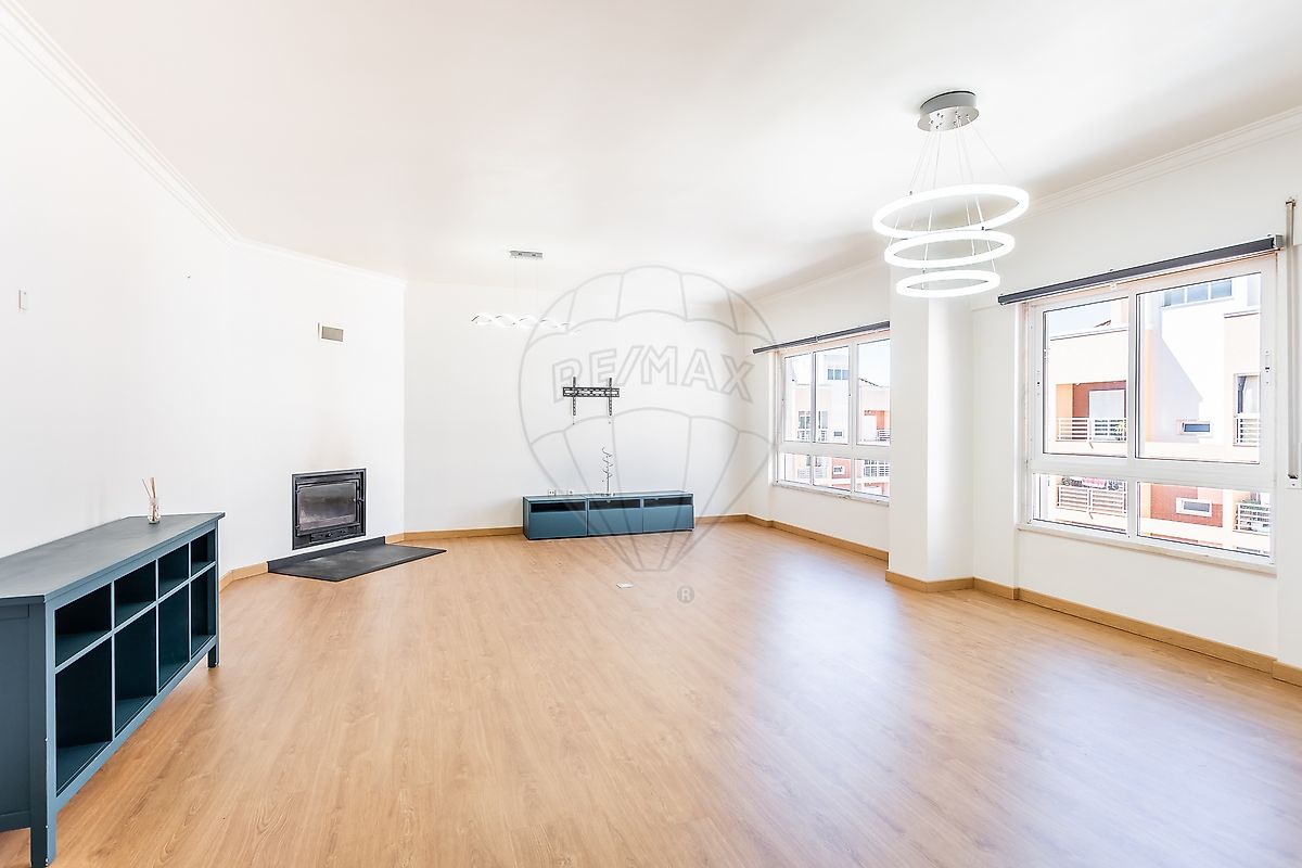 Apartamento T3 à venda em Sintra