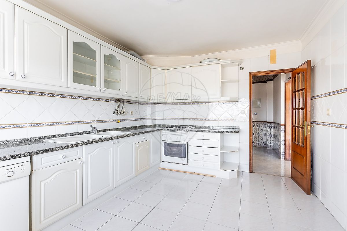 Apartamento T2 à venda em Rio de Mouro, Sintra — foto 8