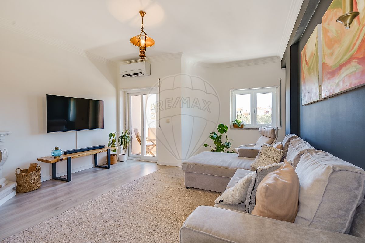 Apartamento T2 para arrendar em Seixal
