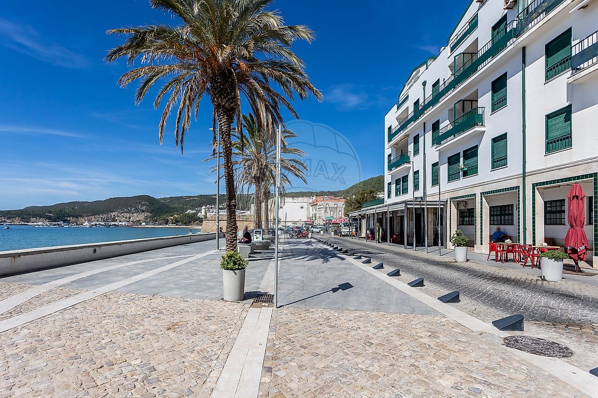 Apartamento T4 à venda em Sesimbra