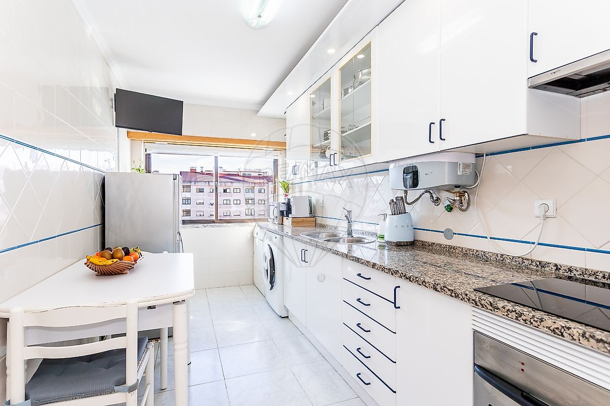 Apartamento T2 em Cacém e São Marcos, €260.000