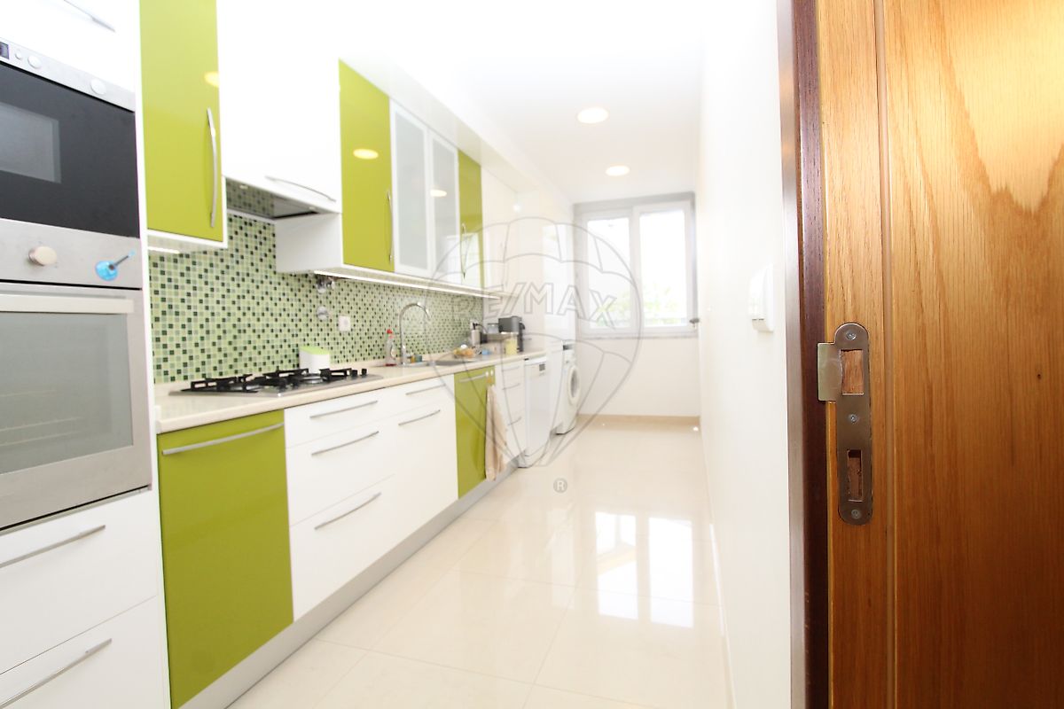 Apartamento T2 à venda em Sacavém e Prior Velho, Loures — foto 11