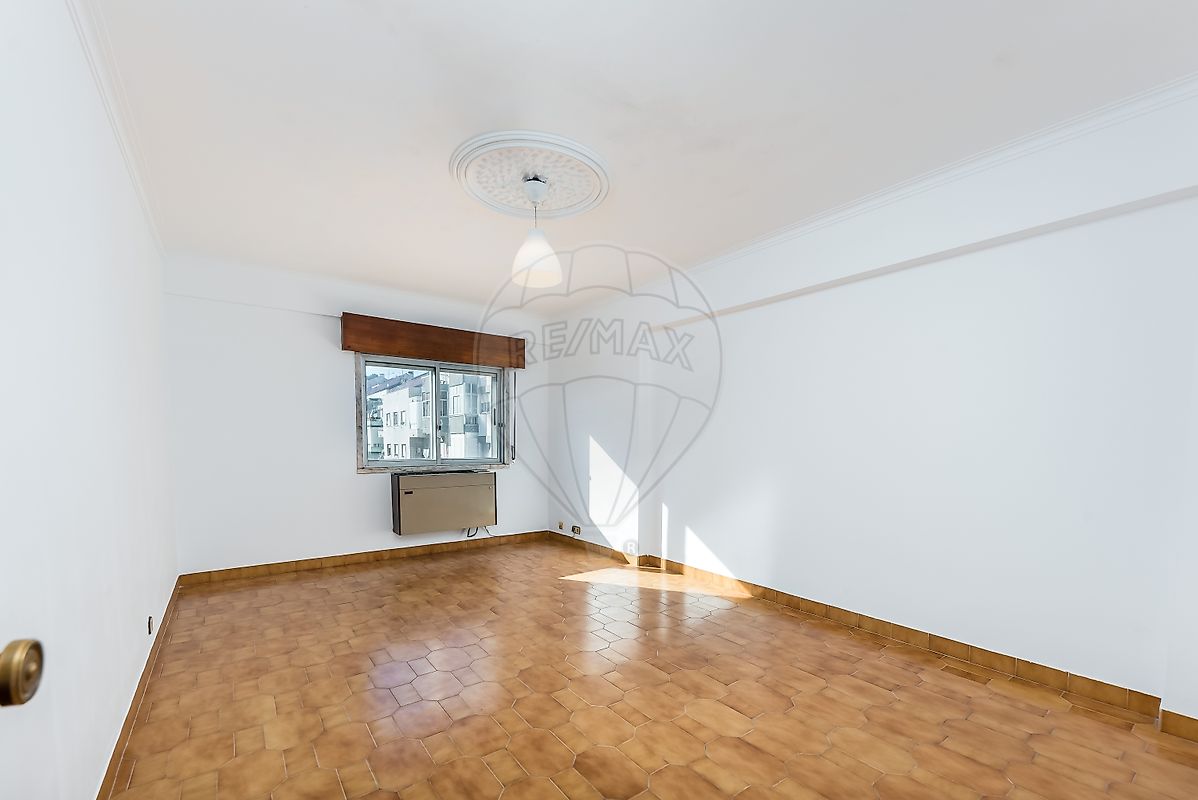 Apartamento T2 à venda em Queluz e Belas, Sintra — foto 2