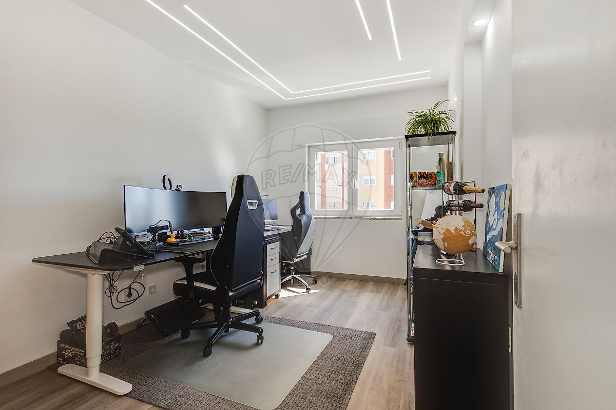 Apartamento T3 à venda em Amora, Seixal — foto 13