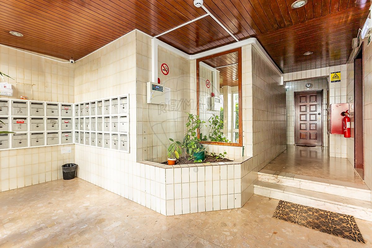 Apartamento T3 à venda em Santo António dos Cavaleiros e Frielas, Loures — foto 22